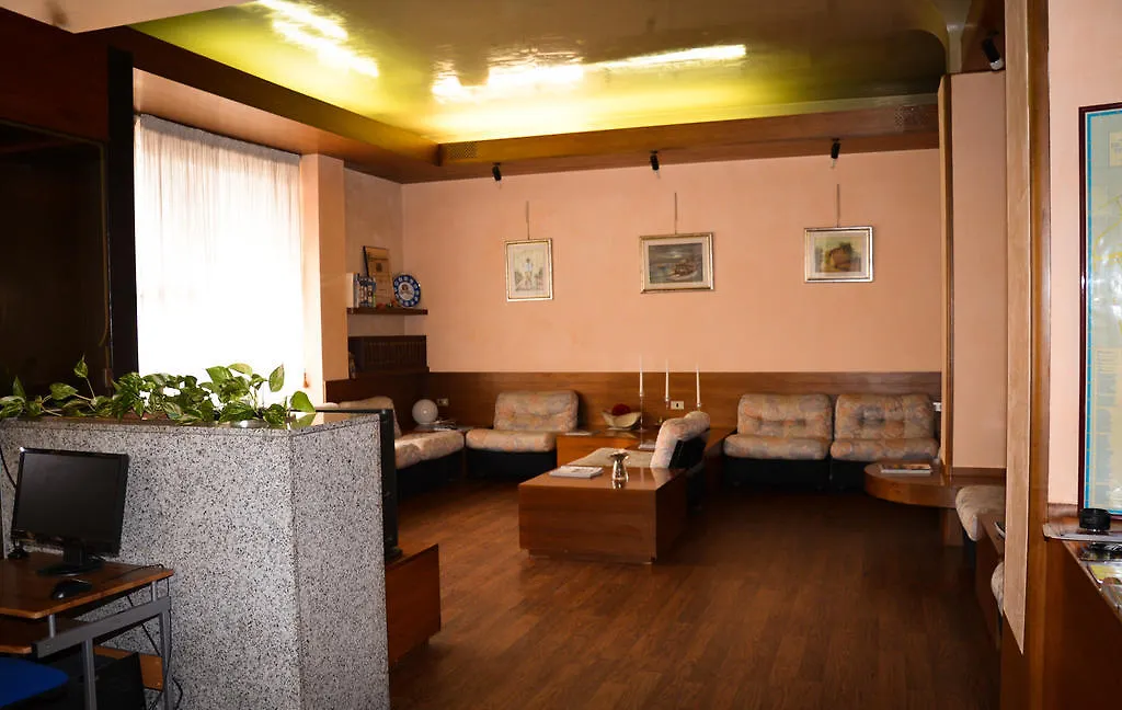 Hotel Salieri Legnago 3*,